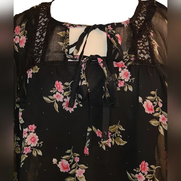 American Eagel outfitters size SP black top - Picture 16 of 16